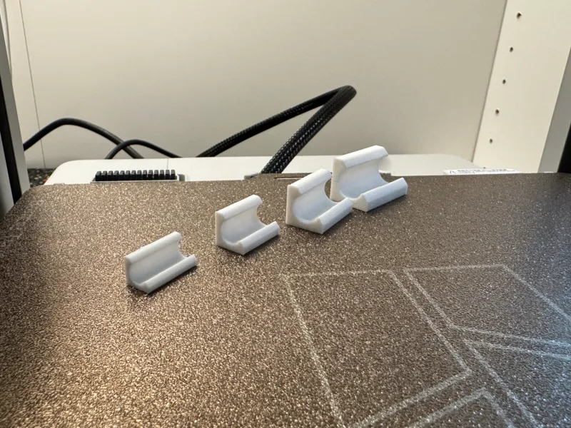 Corner 90 degree cable clips