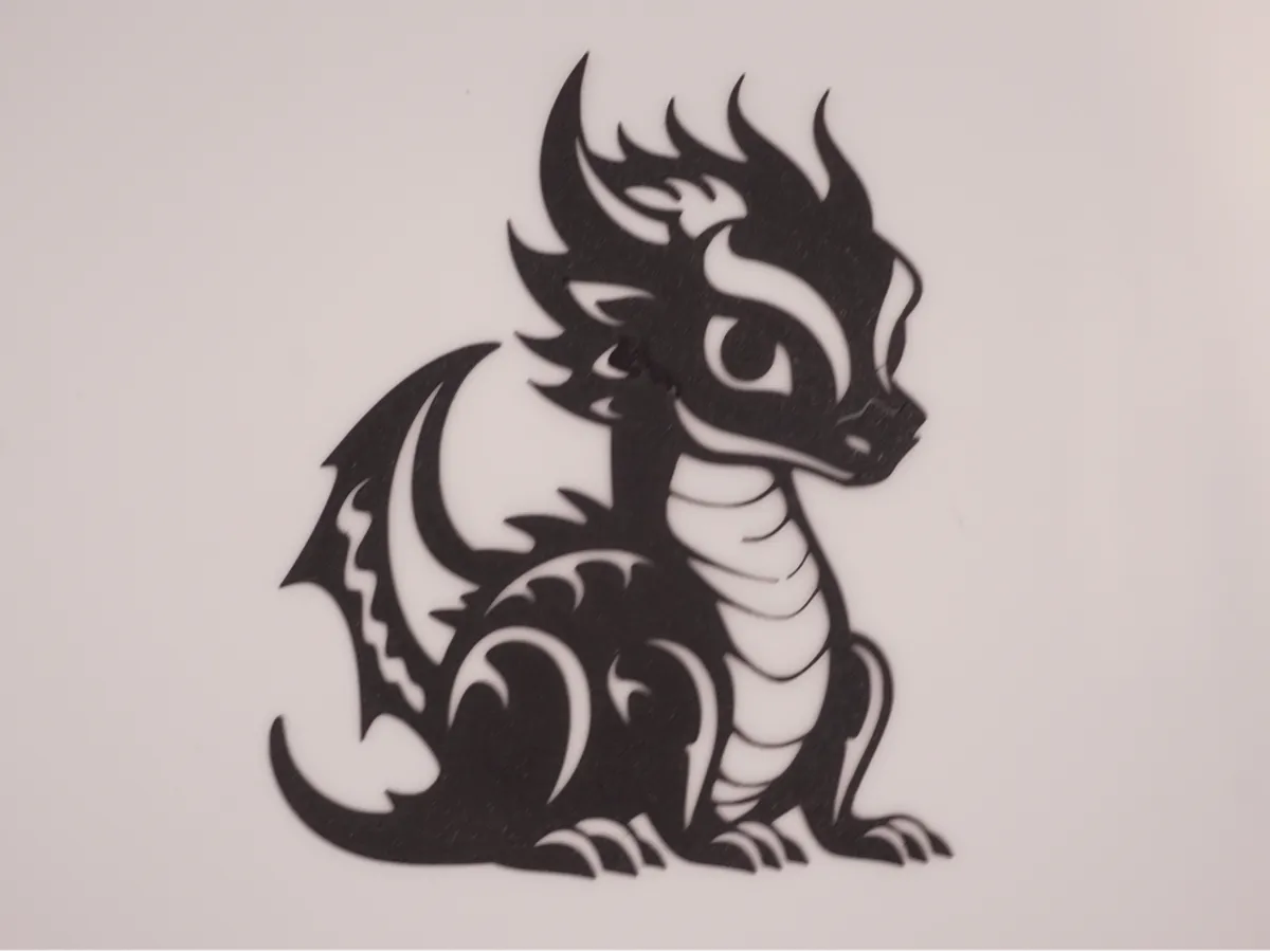 Silhouette de bébé dragon