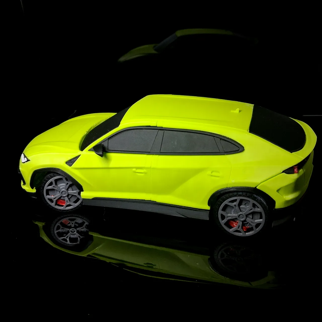 Lamborghini Urus 1/24 No Ams Steering Car Model view 2