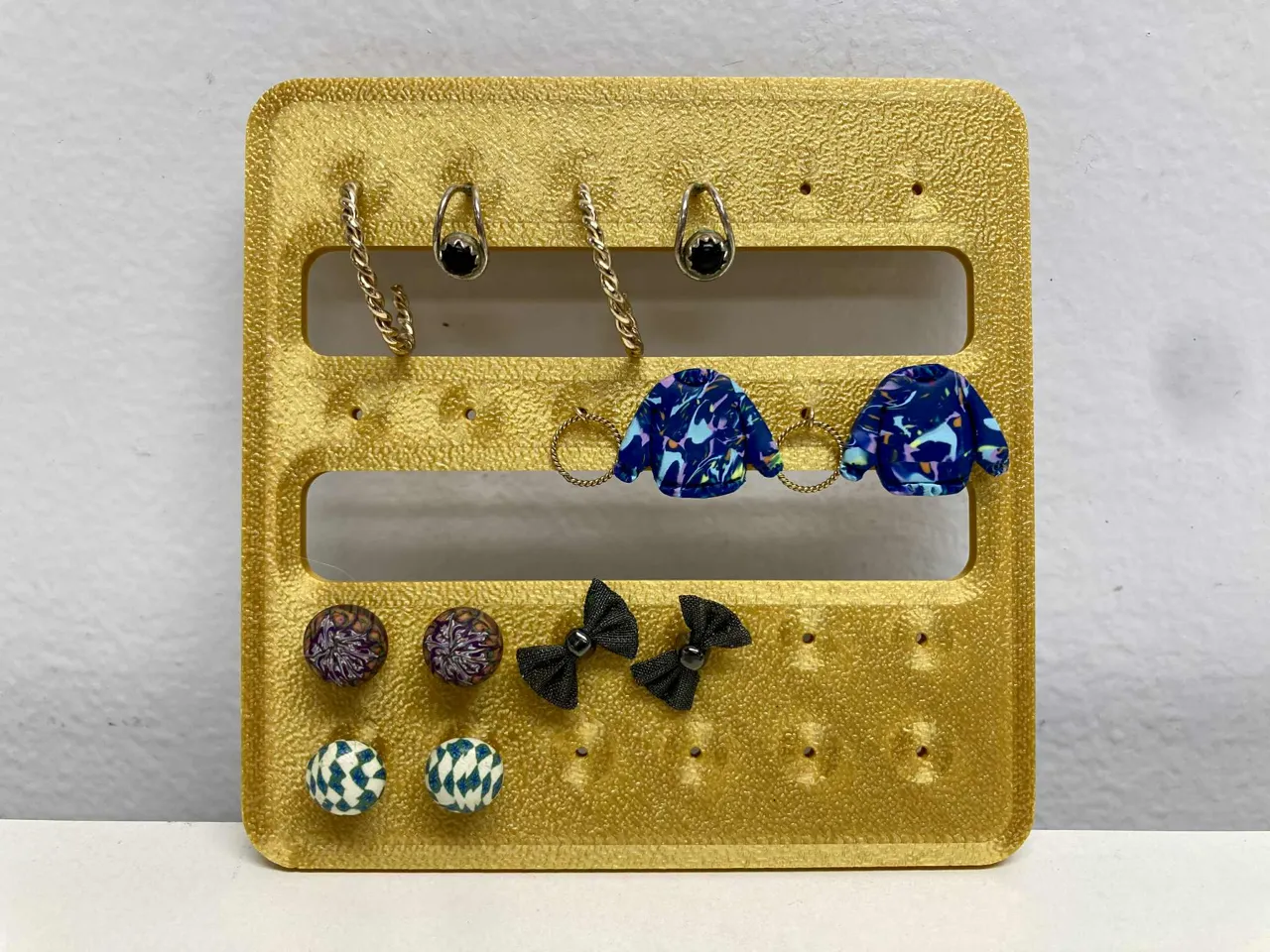 Earring Cards and Slotted Organizers (6x6 matrix) view 3
