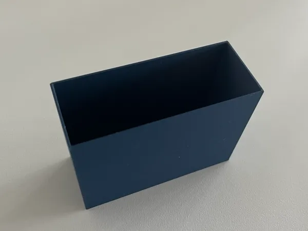 Petite boîte 8 x 3 x 6 cm