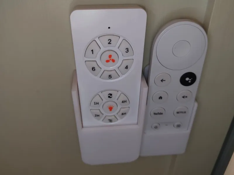 Soporte mando ventilador