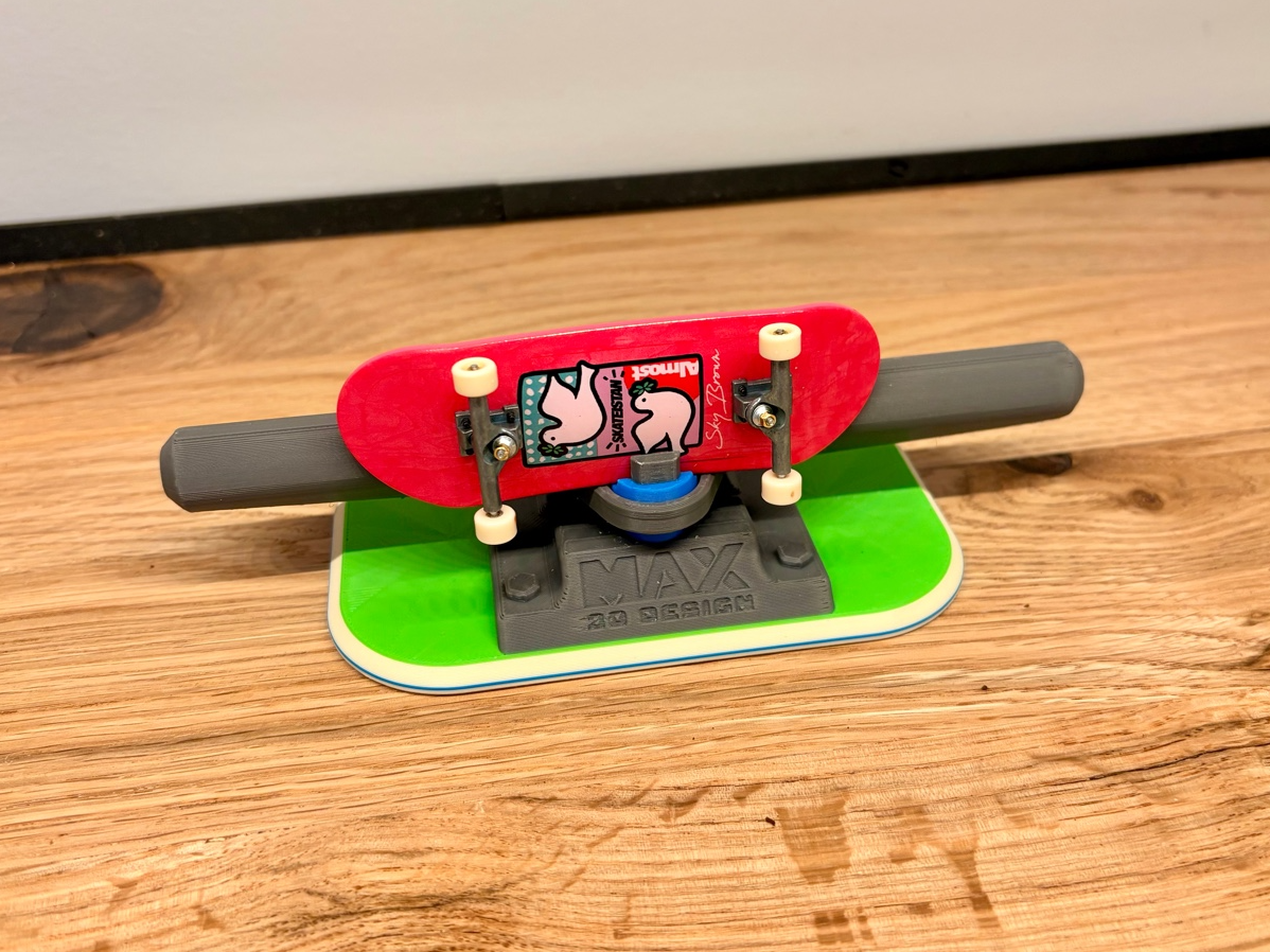 Skateboard Truck Fingerboard Rail and Stand