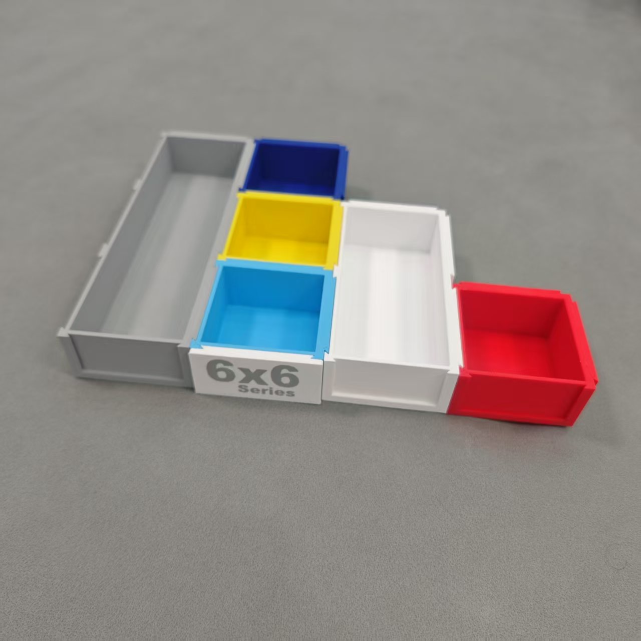 Miniatura 1 do modelo 3D 自由组合收纳盒