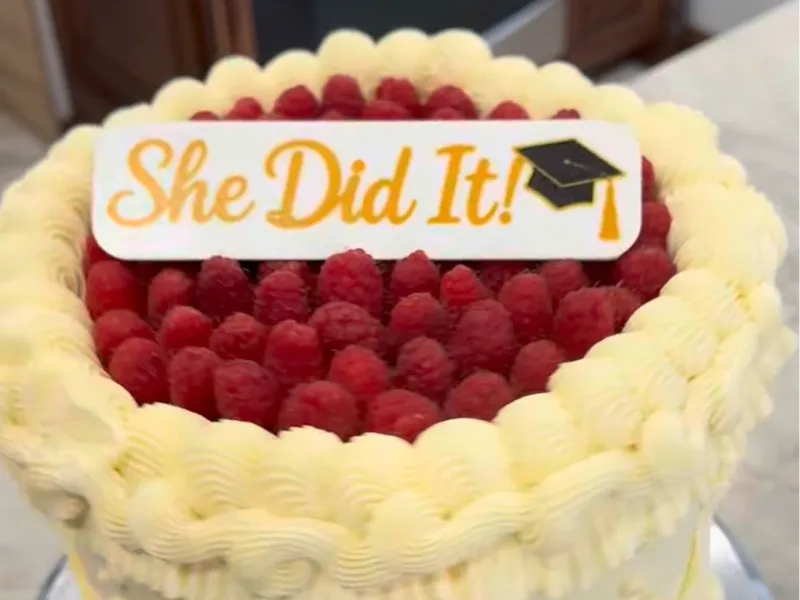 She Did It! Grad Cake Topper