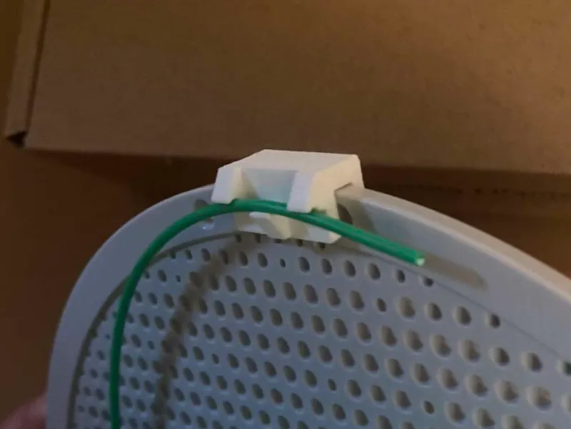 Filament clip