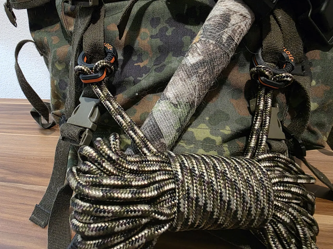 HANGER CLIP - FLEXABLE view 4