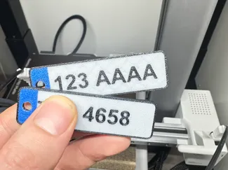 Parametric car plate- all in one layer AMS needed