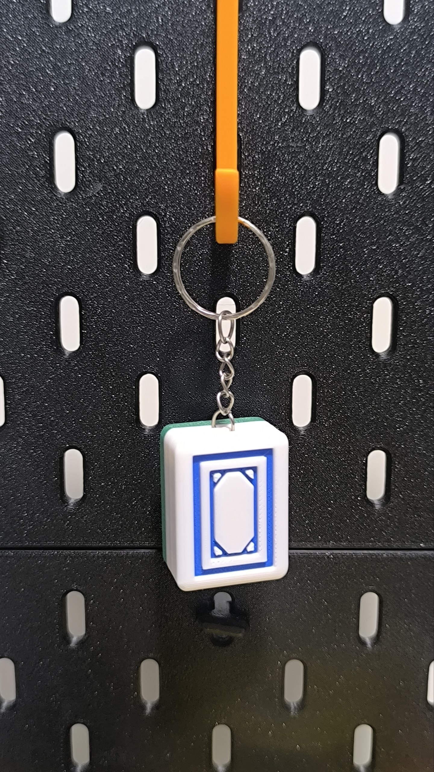 Miniatura 1 do modelo 3D Mahjong Tile Keychain