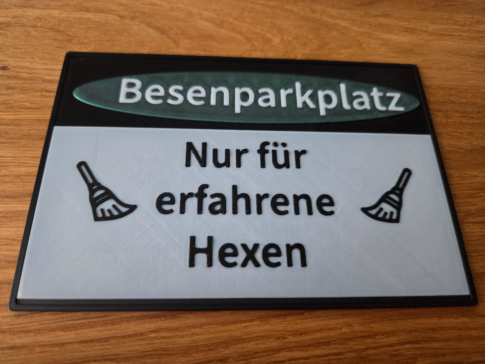 Schild Besenparkplatz