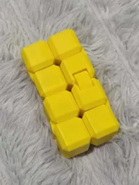 Cube fidget torsadable — photo 9