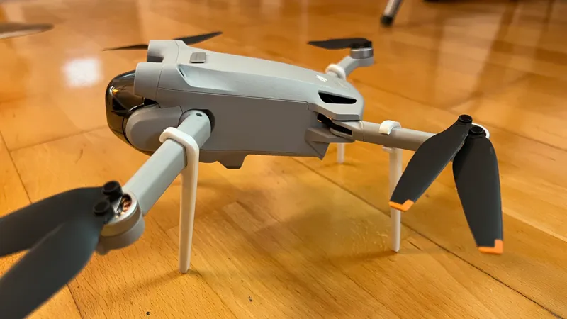 DJI Mini 4 / DJI Mini 3 feet