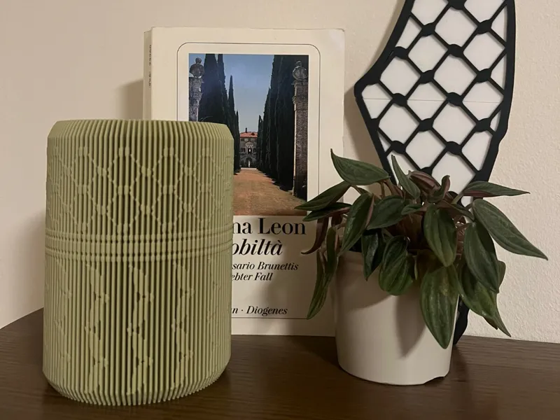 Vase Stiftehalter mit Kuffiya Muster