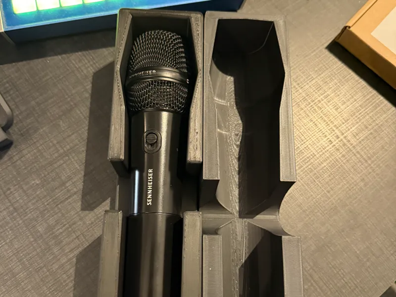 Sennheiser EW-D e835s Microphone Holder (Rounded)