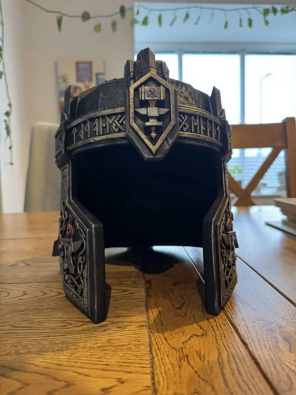 Helmet - Legendary Dwarves [Portable] - Free 3D Print Model - MakerWorld