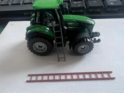 1/64 scale 2 and 4m Ladders
