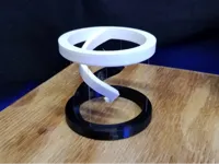 Structure de tensegrité en spirale — photo 2