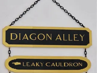Diagon Alley Sign A1 Mini Compatible
