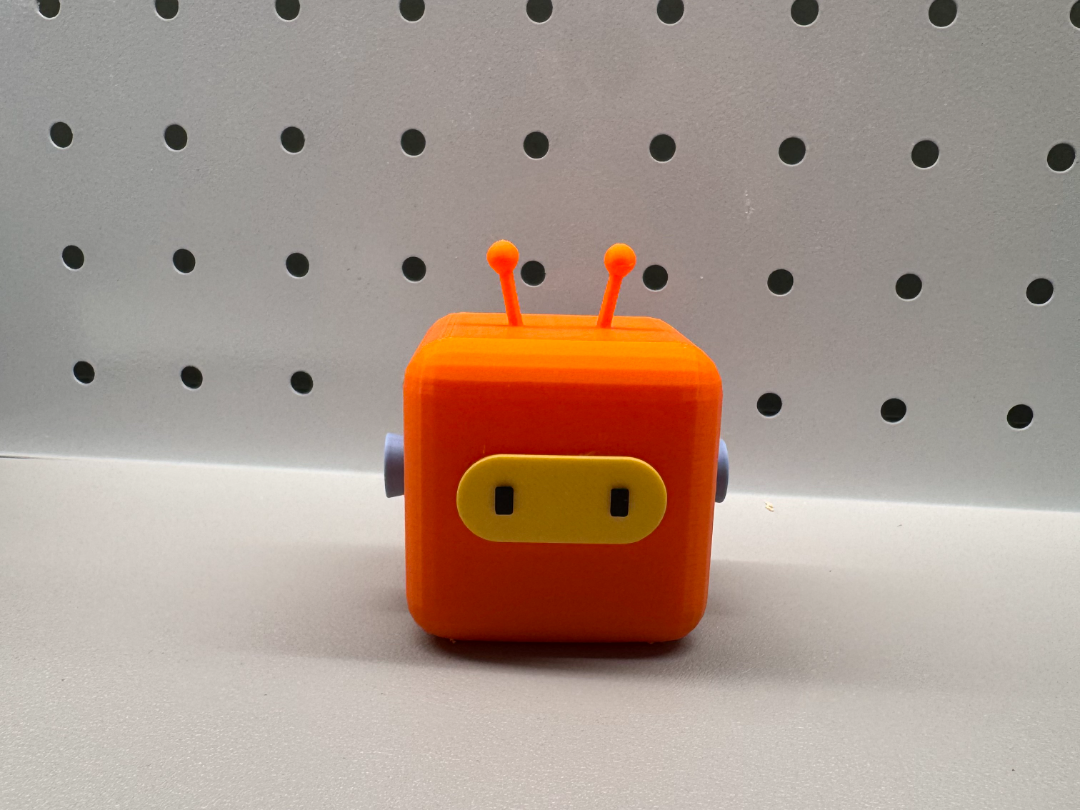 Miniatura 1 do modelo 3D 机器人卡通头 卡通模型摆件 小豆丁 