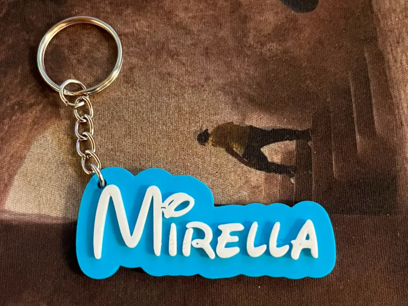 Llavero con el nombre de Mirella