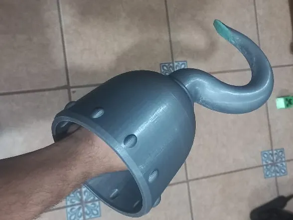 Wearable Pirate Hook (Easy printable prop)