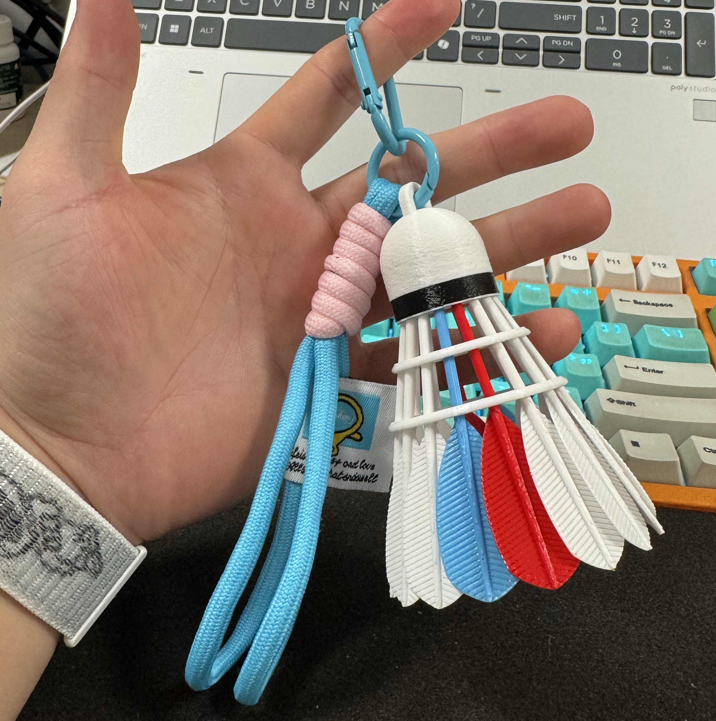 Miniatura 4 do modelo 3D 一比一还原羽毛球 具有韧性