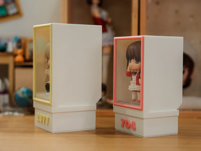 Nendoroid display and storage case