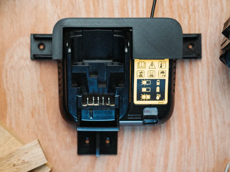 Dewalt 18V Charger WallMount