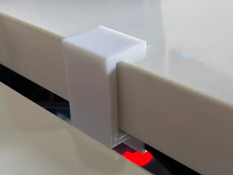 Kabelhalter für 4 cm Tischplatte