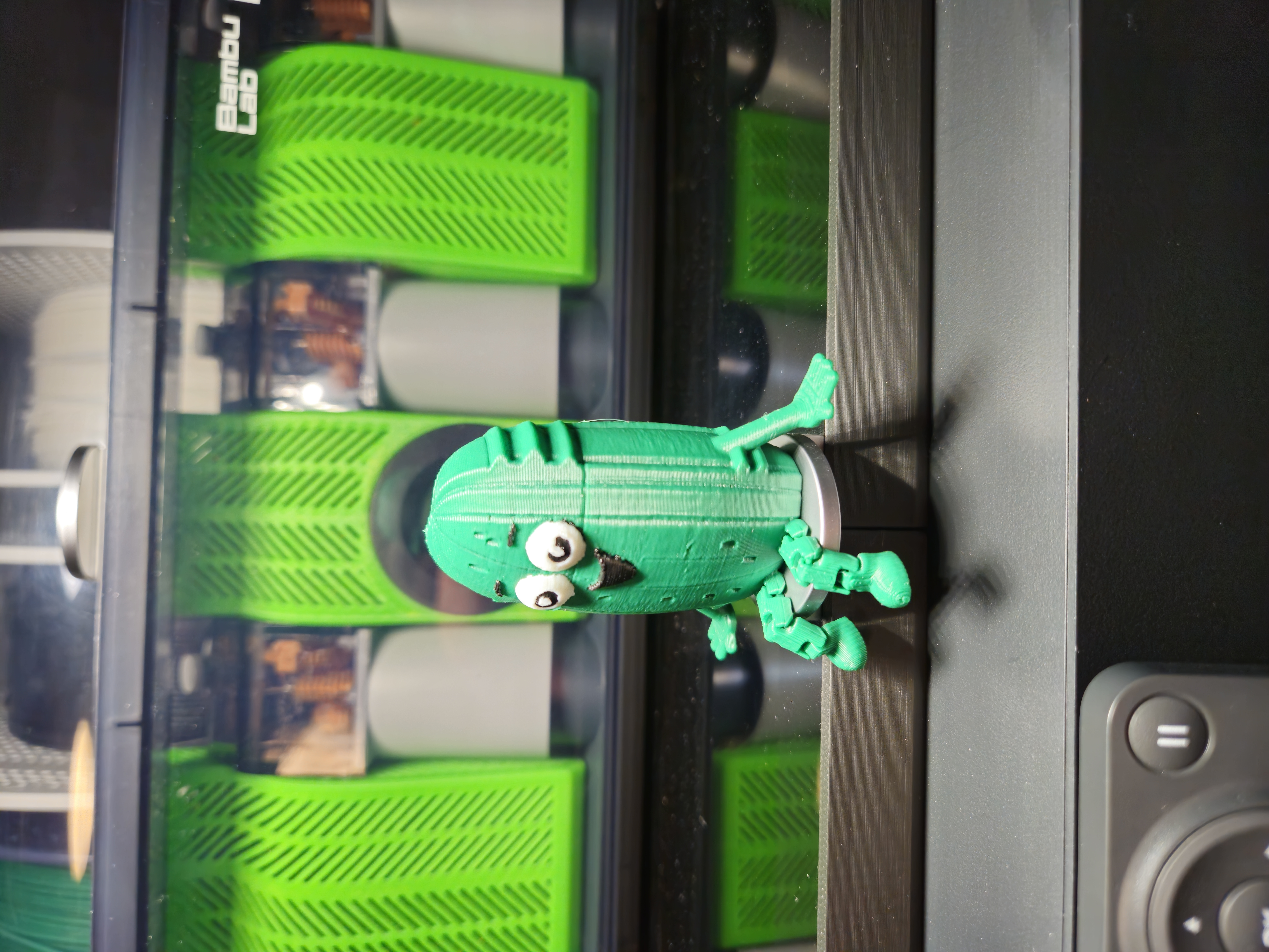 Miniatura 2 do modelo 3D Pickle Articulating Buddy