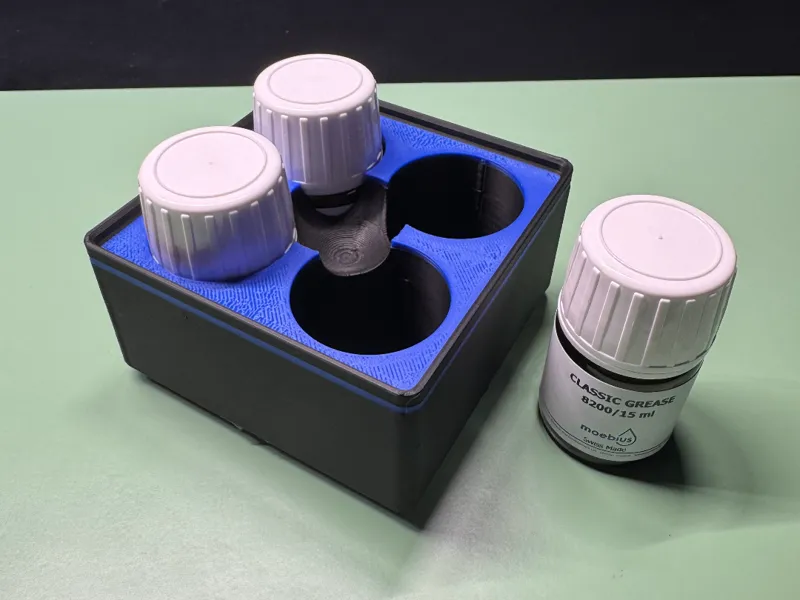 Lube Bottle Holder Gridfinity