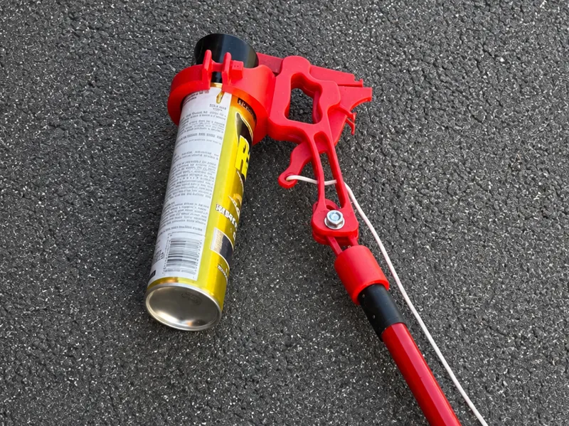 Spray Can Gun – Print-in-Place + Broom Handle