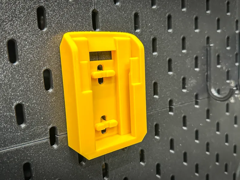 DeWalt Battery Holder (SKADIS)