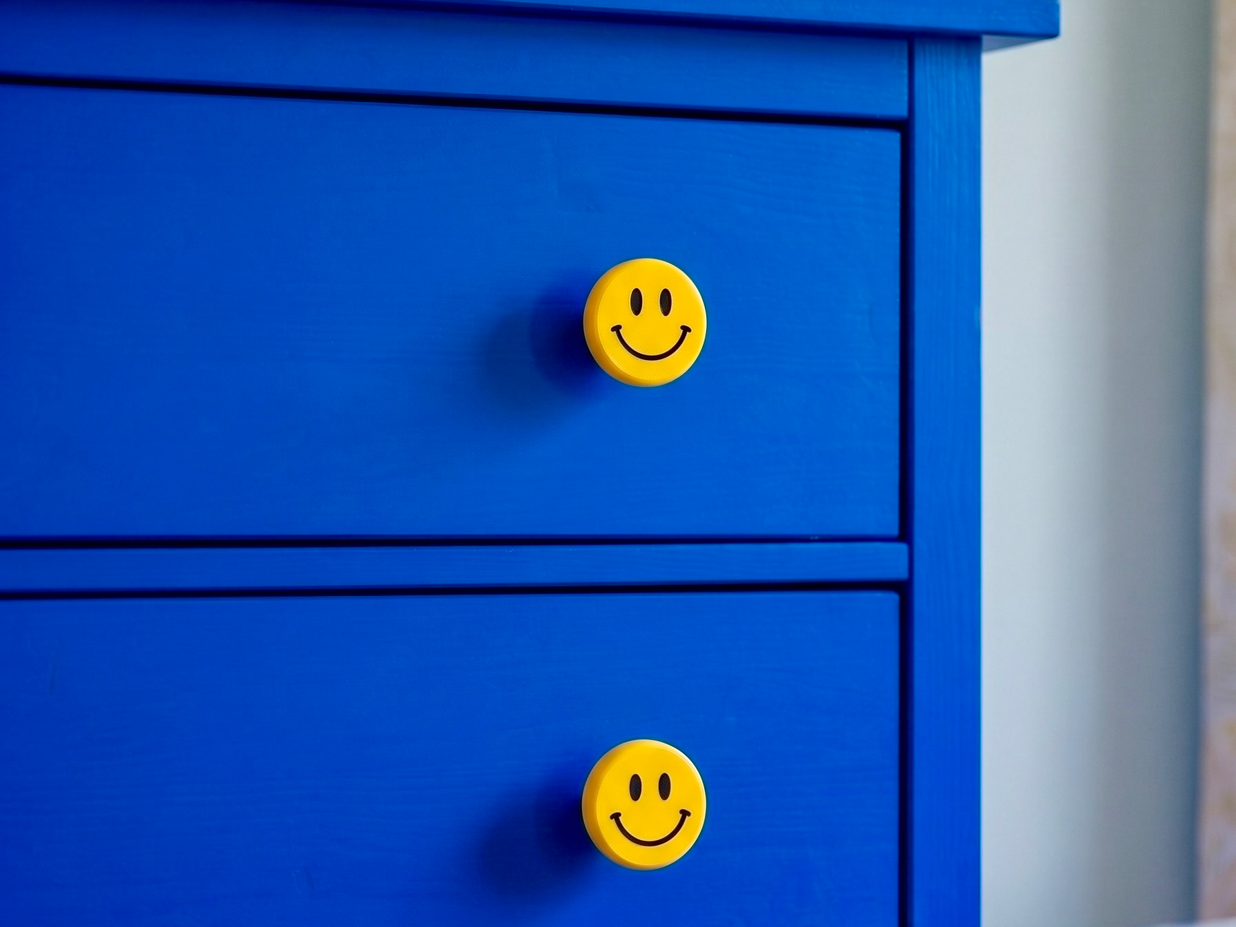 Universal Smiley Face Drawer & Cabinet Knob