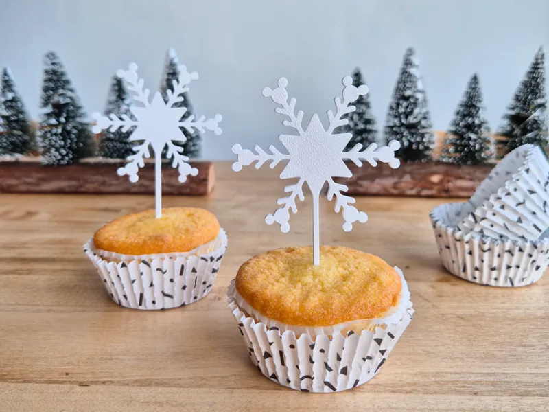 Cake Topper Snowflake Magic