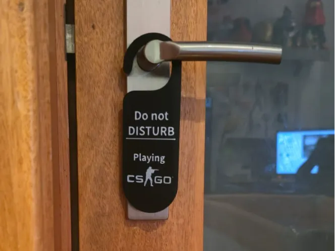 “DO NOT DISTURB” DOOR SIGN – CS:GO EDITION