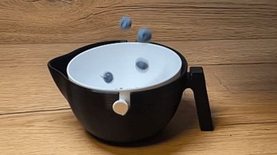 Strainer for fruit and vegetables