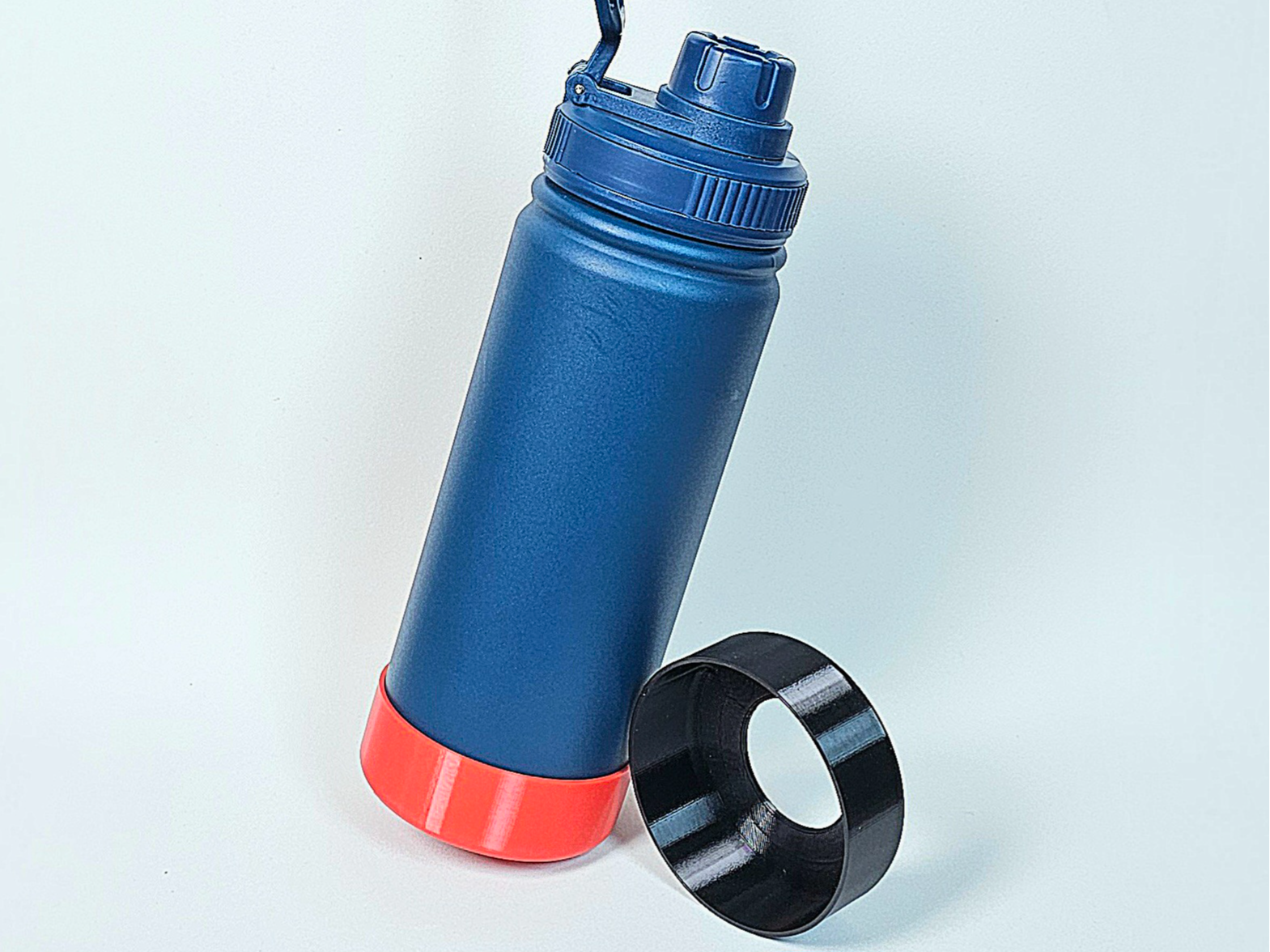 Miniatura 1 do modelo 3D Customizable TPU Protective Bottle Base