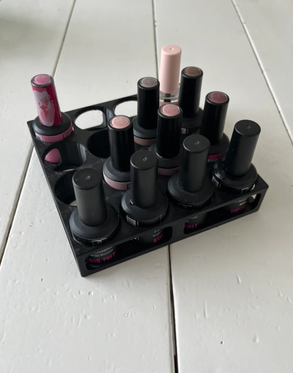 Nail polish holder Pink Gellac - Free 3D Print Model - MakerWorld