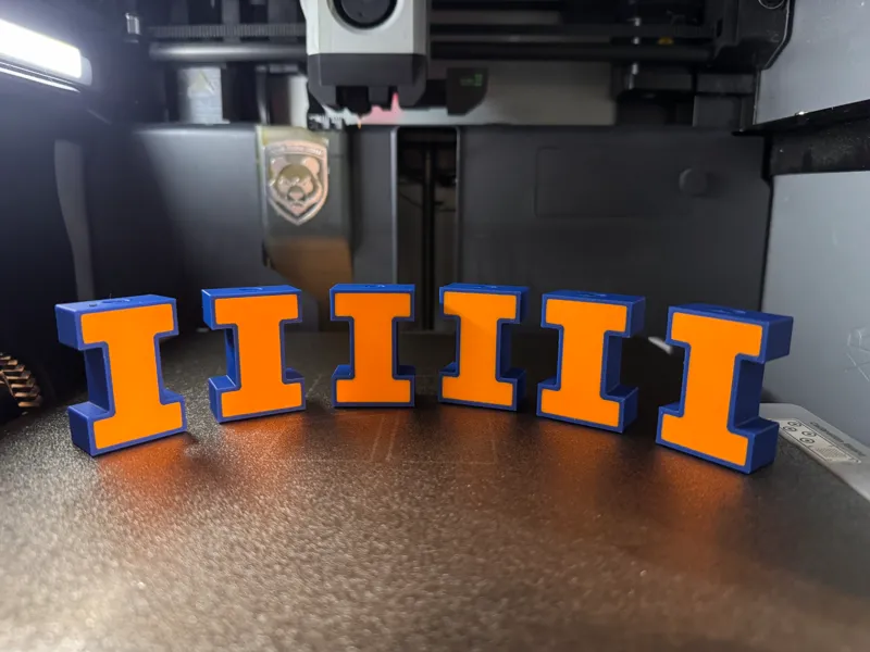 University of Illinois Straw Toppers
