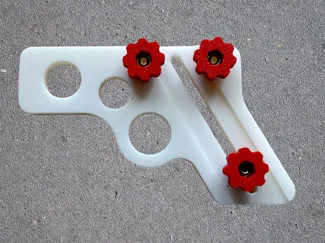 Edge cutting scraper.