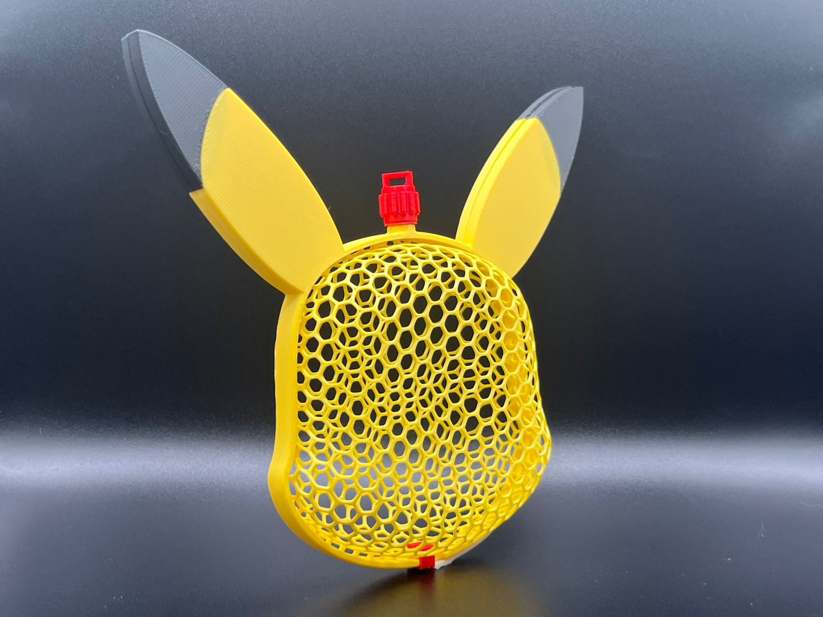 Miniatura 2 do modelo 3D Pikachu-Inspired Thermoformed Container 