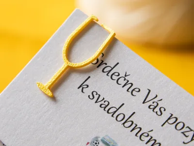 Wine paperclip