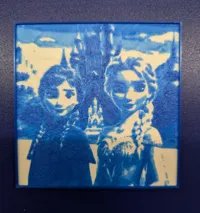 Lithophanie La Reine des Neiges — Elsa et Anna devant le château — photo 8
