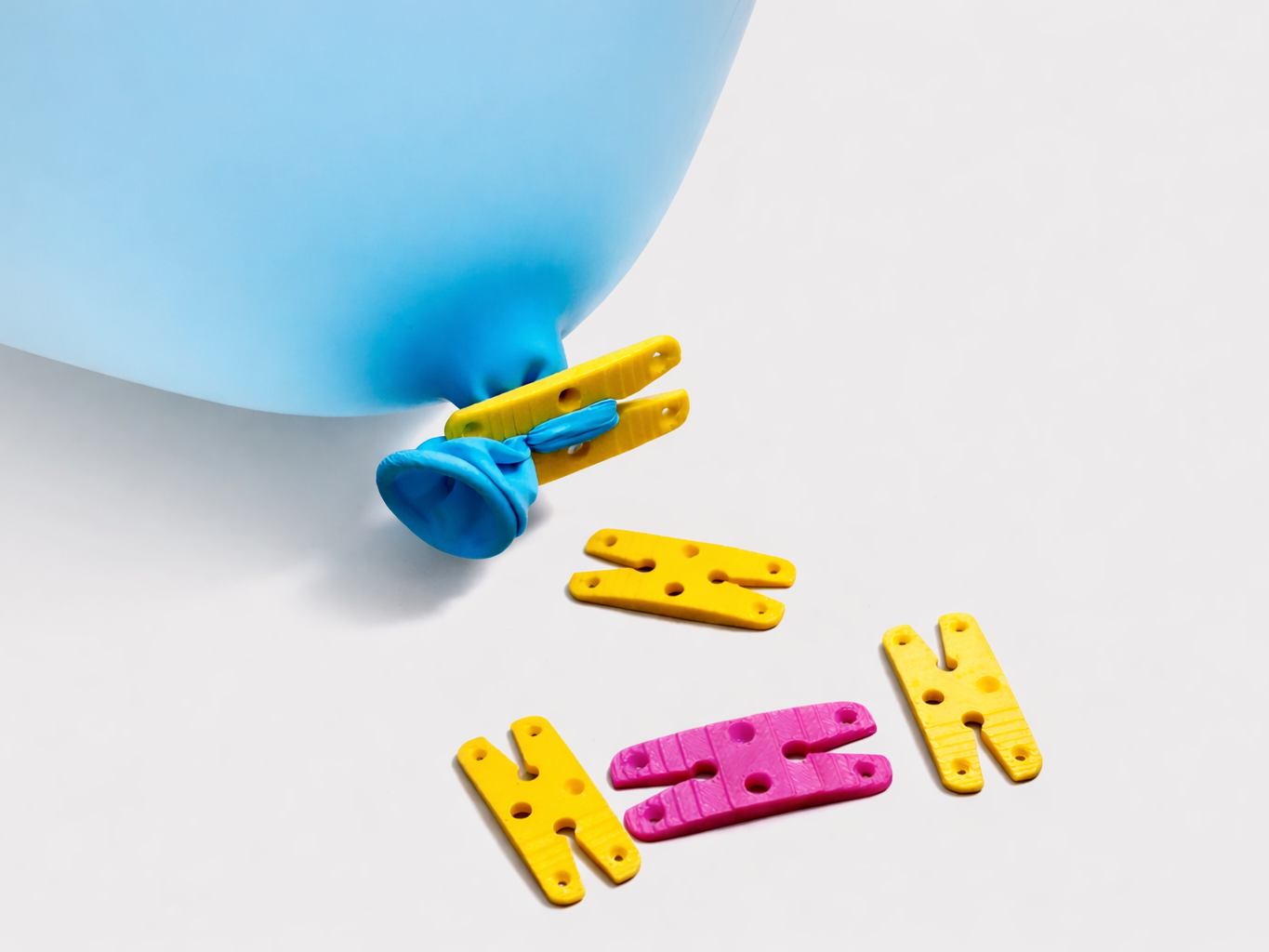 Balloon Tie Clips for Sealing