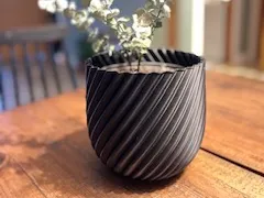 7 inch planter