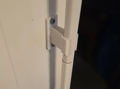 Blind Holder