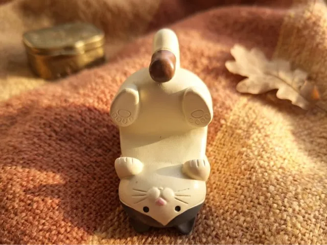 Lazy Cat Phone Stand / Soporte Móvil Gato