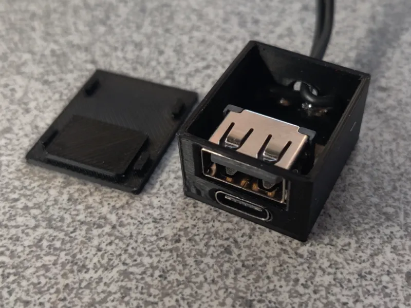 CKCS 5V2A USBC box