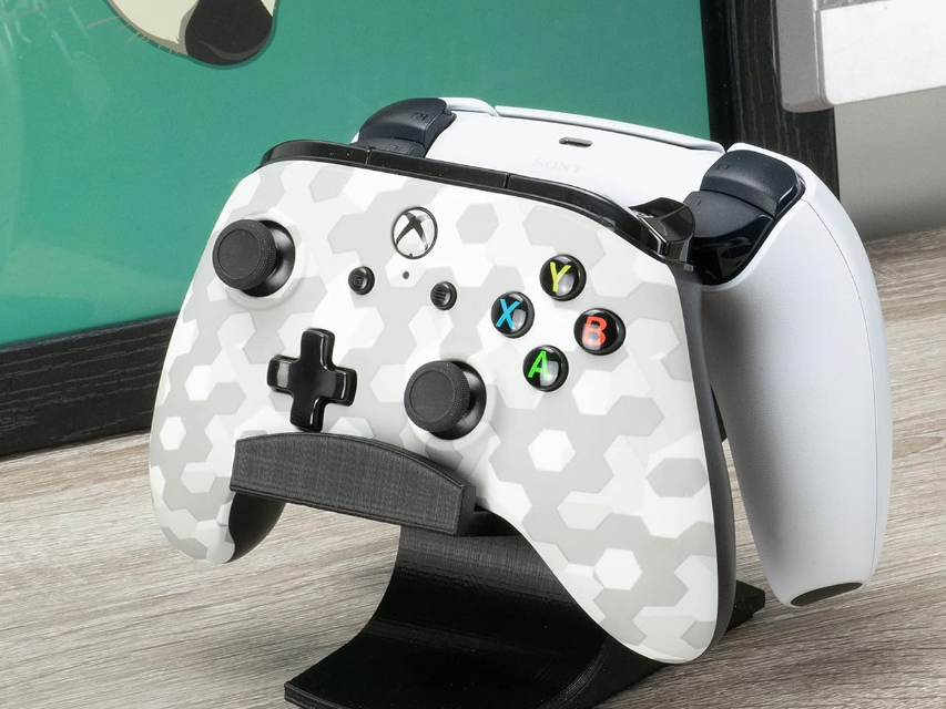 Controller Stand - universal